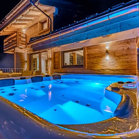 Chalet Luxury With Sauna & Jacuzzi In *