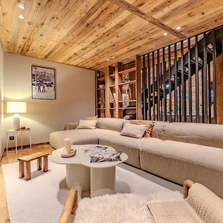 Luxury With Sauna & Jacuzzi In *